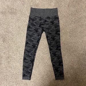 Gymshark Original Camo Adapt Seamless Black Gray Leggings Size M